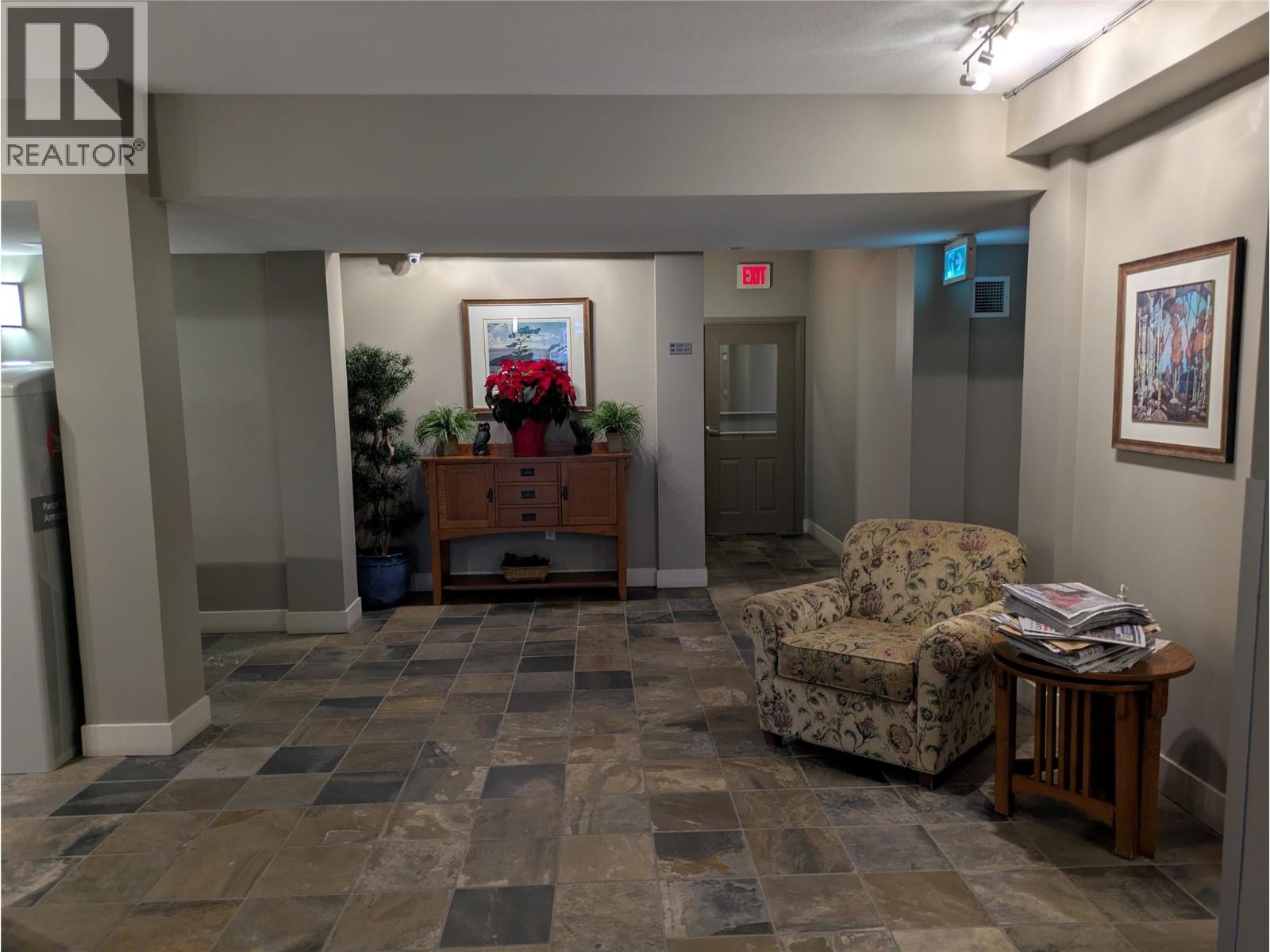 688 Lequime Road Unit# 203, Kelowna, British Columbia  V1W 1A4 - Photo 5 - 10370799