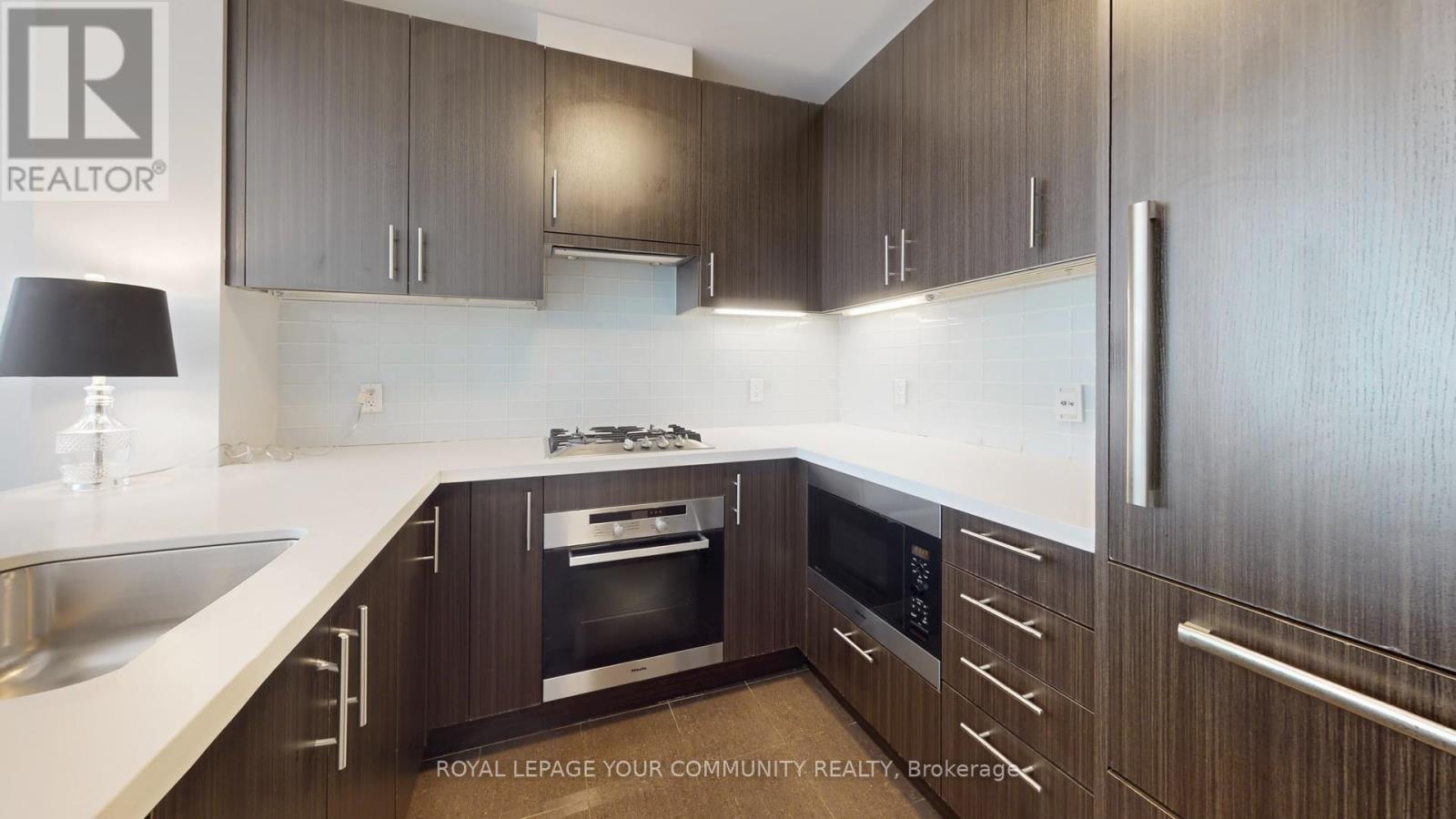 508 - 39 Queens Quay E, Toronto, Ontario  M5E 0A5 - Photo 2 - C12642730