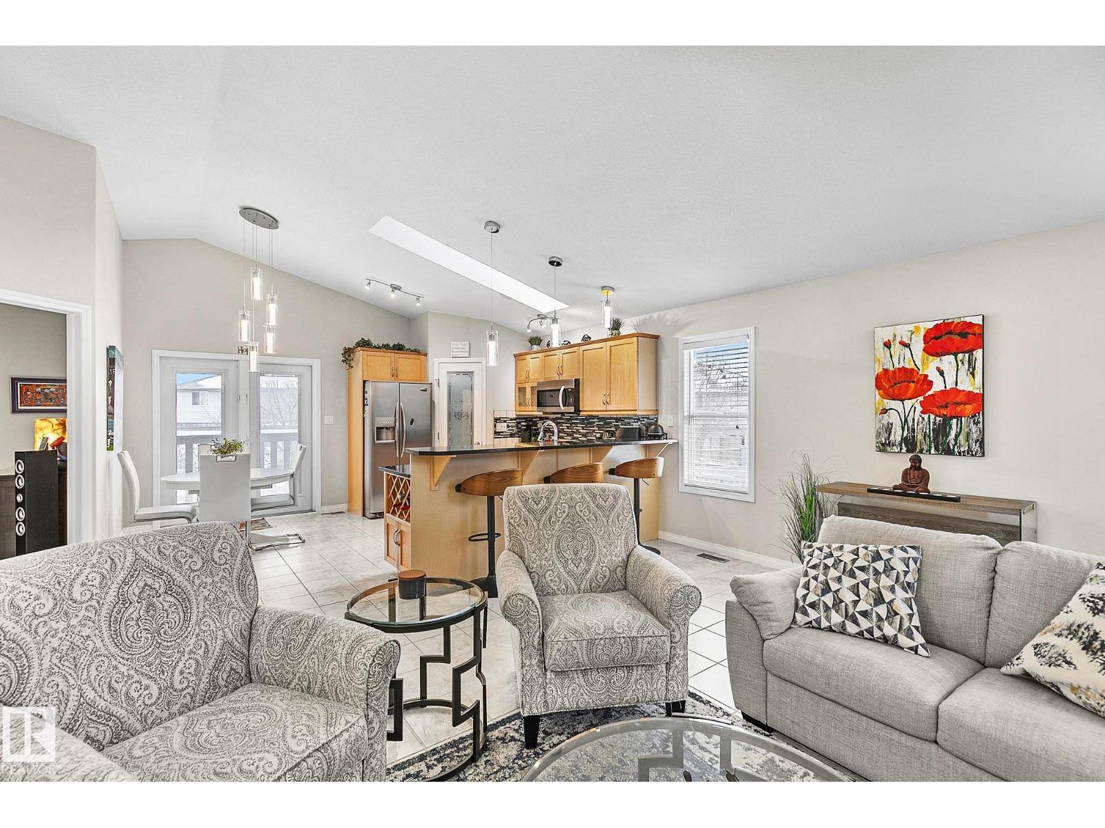 1035 Macewan Cl Sw, Edmonton, Alberta  T6W 1K2 - Photo 4 - E4468395