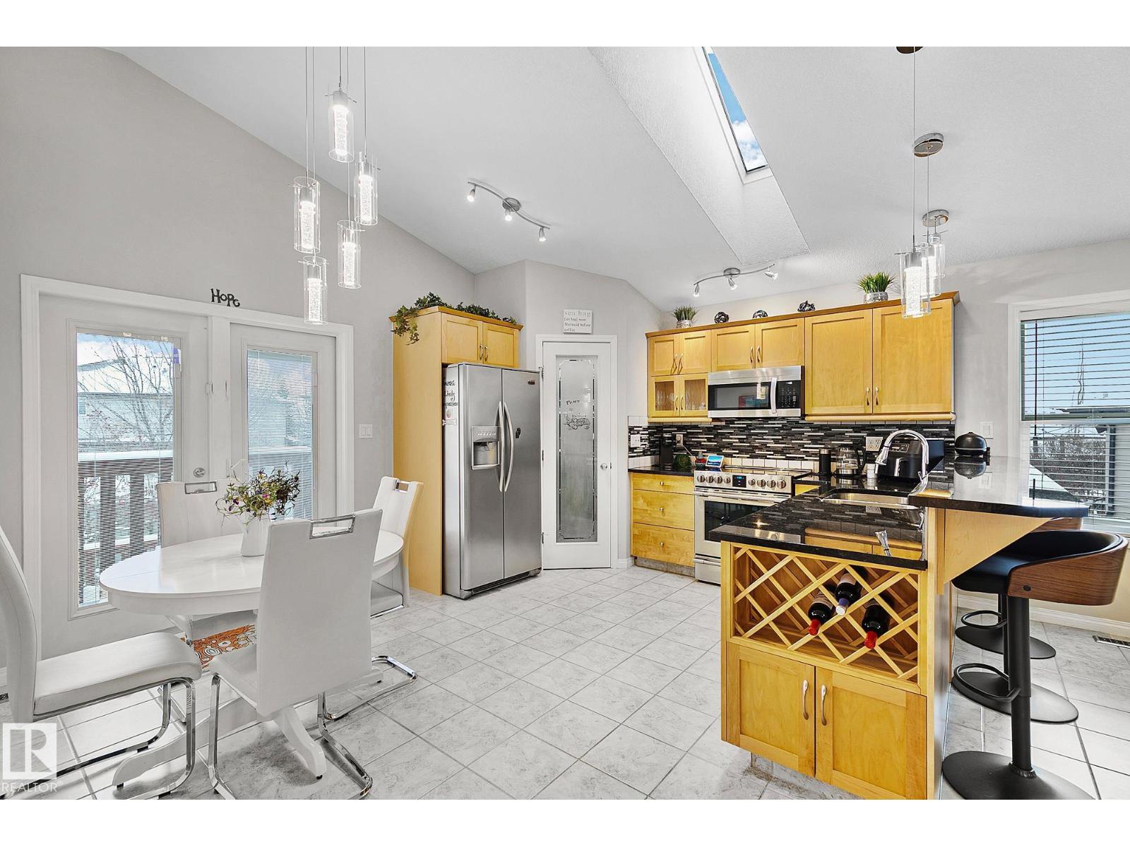 1035 Macewan Cl Sw, Edmonton, Alberta  T6W 1K2 - Photo 13 - E4468395