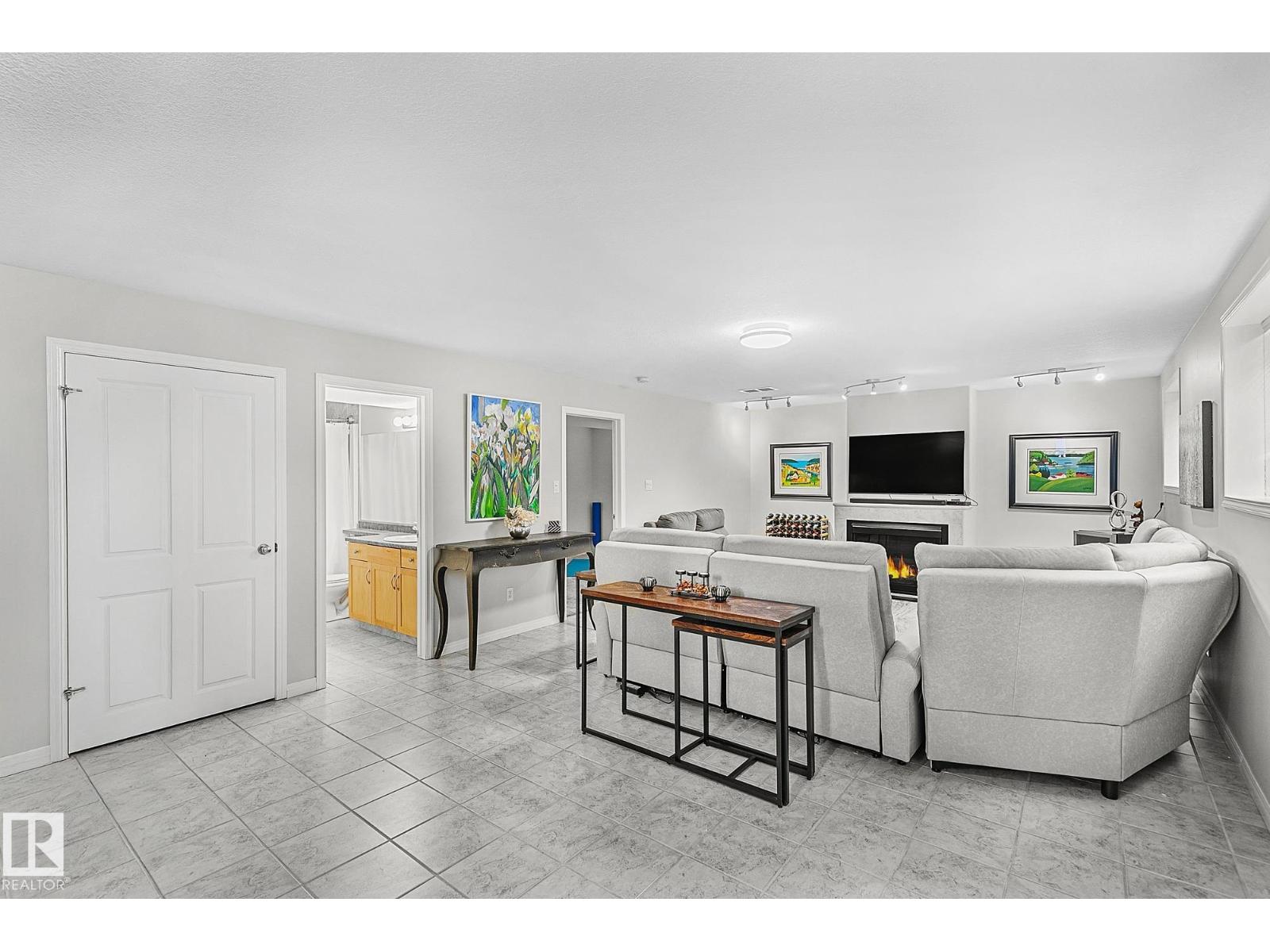 1035 Macewan Cl Sw, Edmonton, Alberta  T6W 1K2 - Photo 43 - E4468395