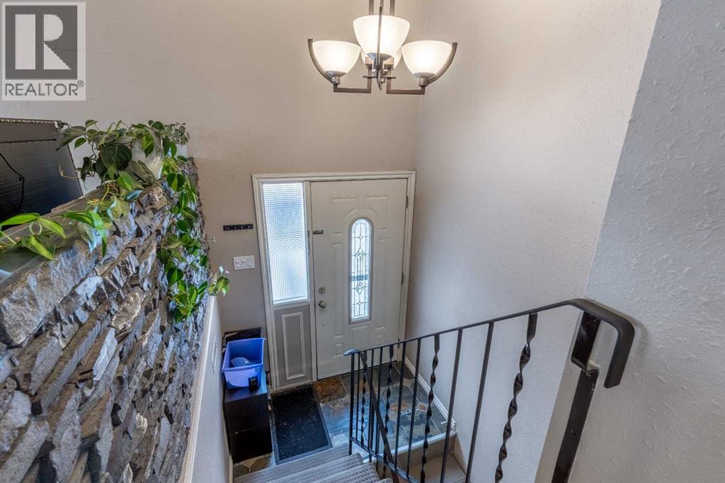 4, 1701 St Edward Boulevard N, Lethbridge, Alberta  T1H 1X2 - Photo 6 - A2272580