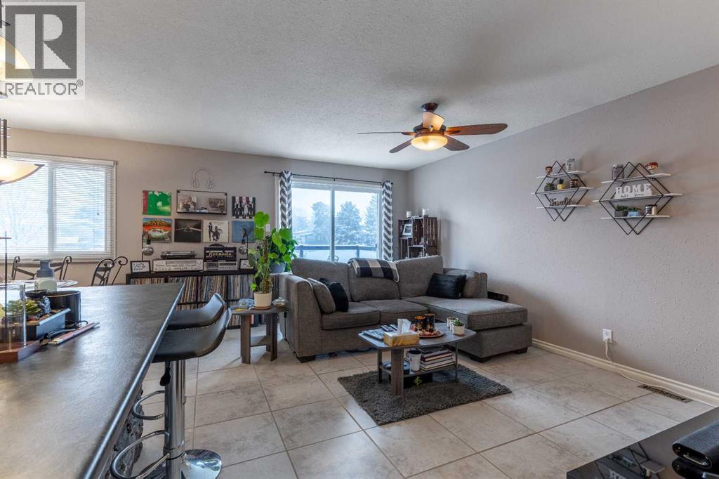 4, 1701 St Edward Boulevard N, Lethbridge, Alberta  T1H 1X2 - Photo 7 - A2272580