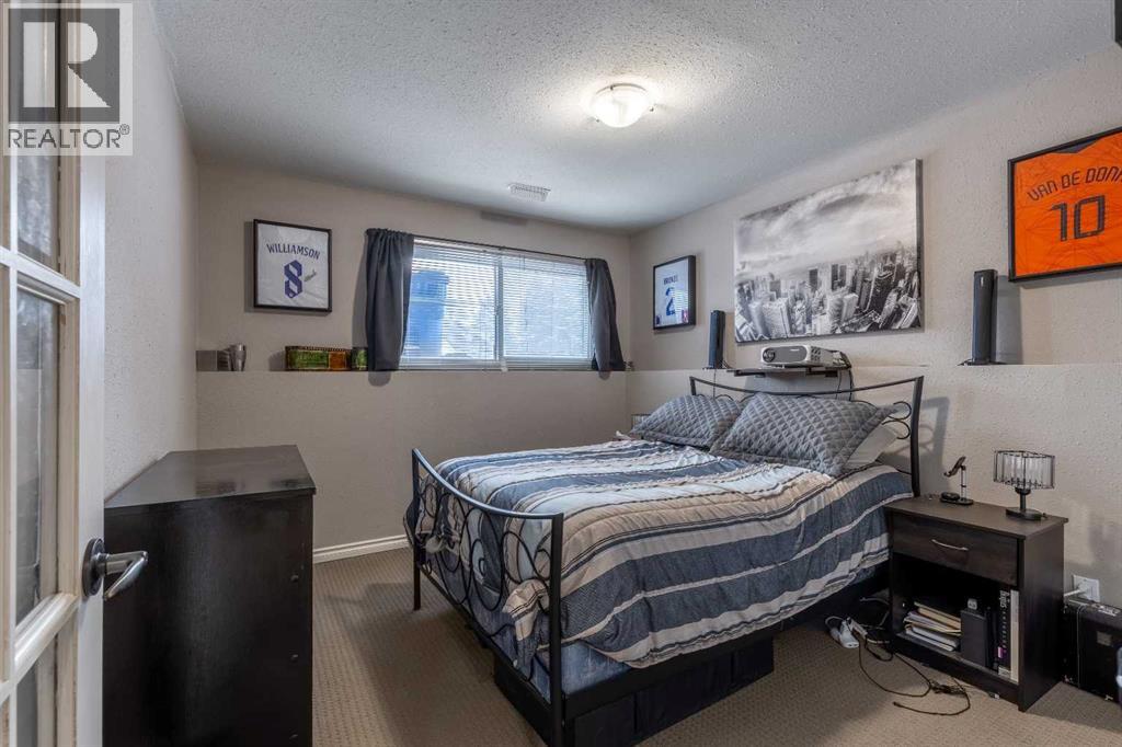 4, 1701 St Edward Boulevard N, Lethbridge, Alberta  T1H 1X2 - Photo 17 - A2272580