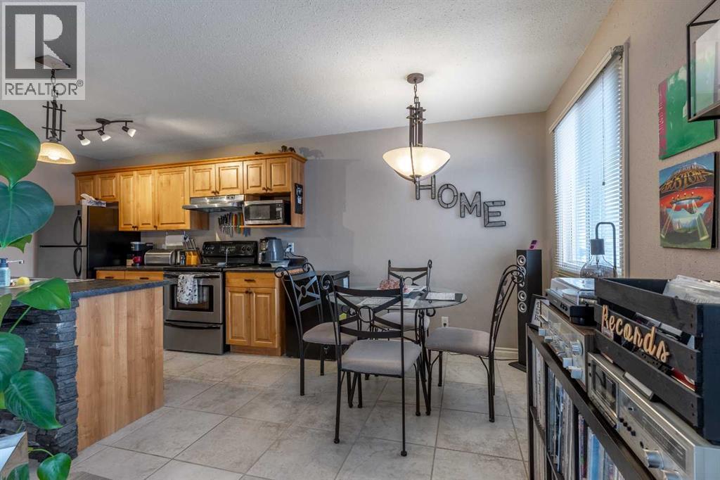 4, 1701 St Edward Boulevard N, Lethbridge, Alberta  T1H 1X2 - Photo 10 - A2272580