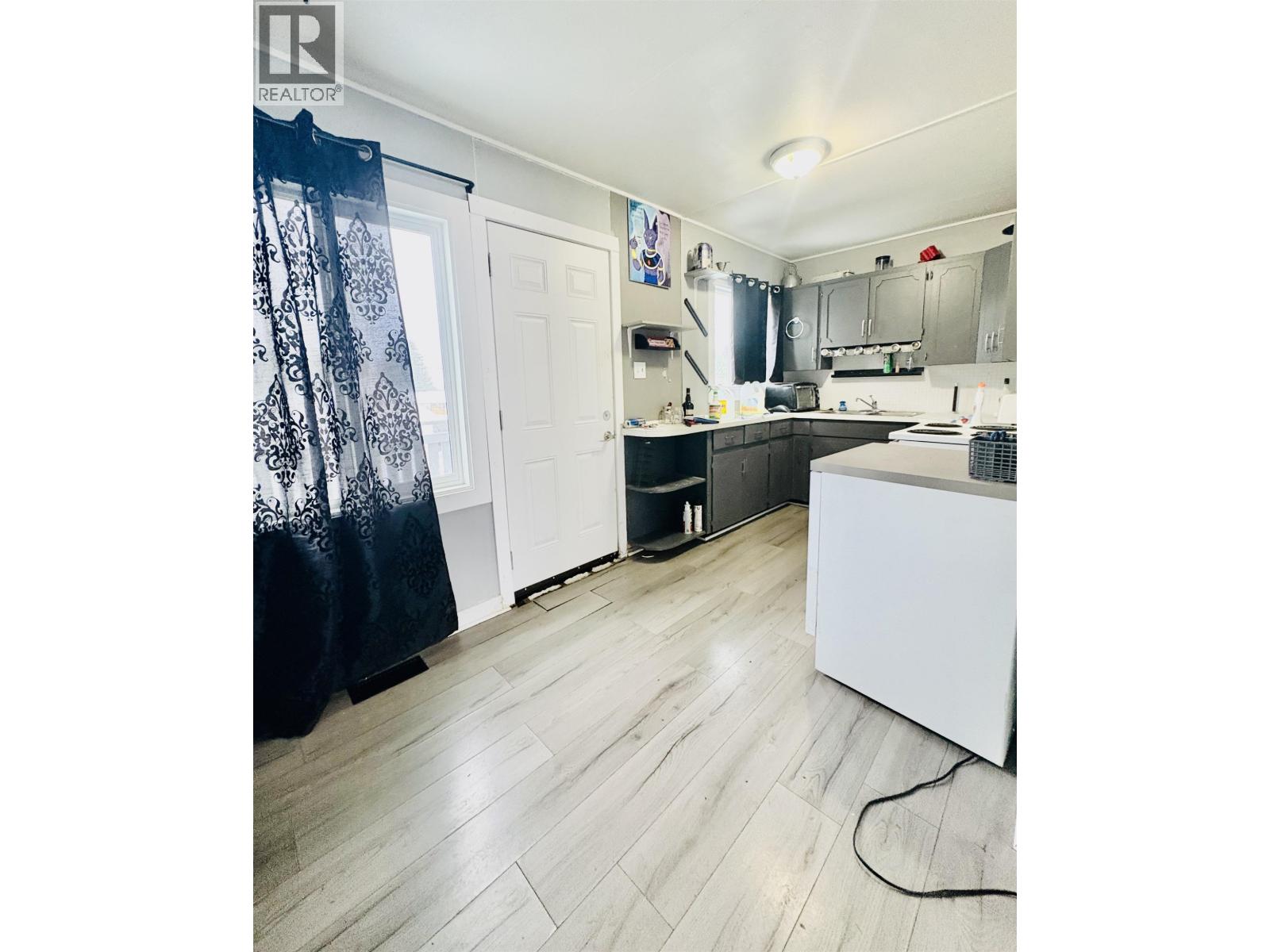 36 Fulmar Street, Kitimat, British Columbia  V8C 1T4 - Photo 3 - R3074530