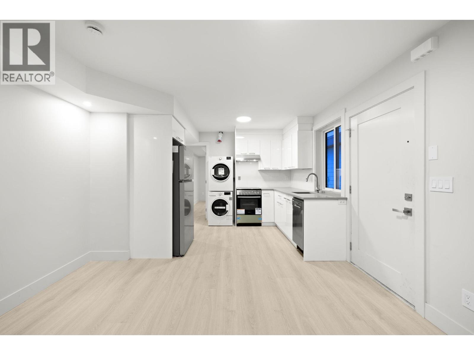 1 3881 Hurst Street, Burnaby, British Columbia  V5J 1M4 - Photo 30 - R3074274