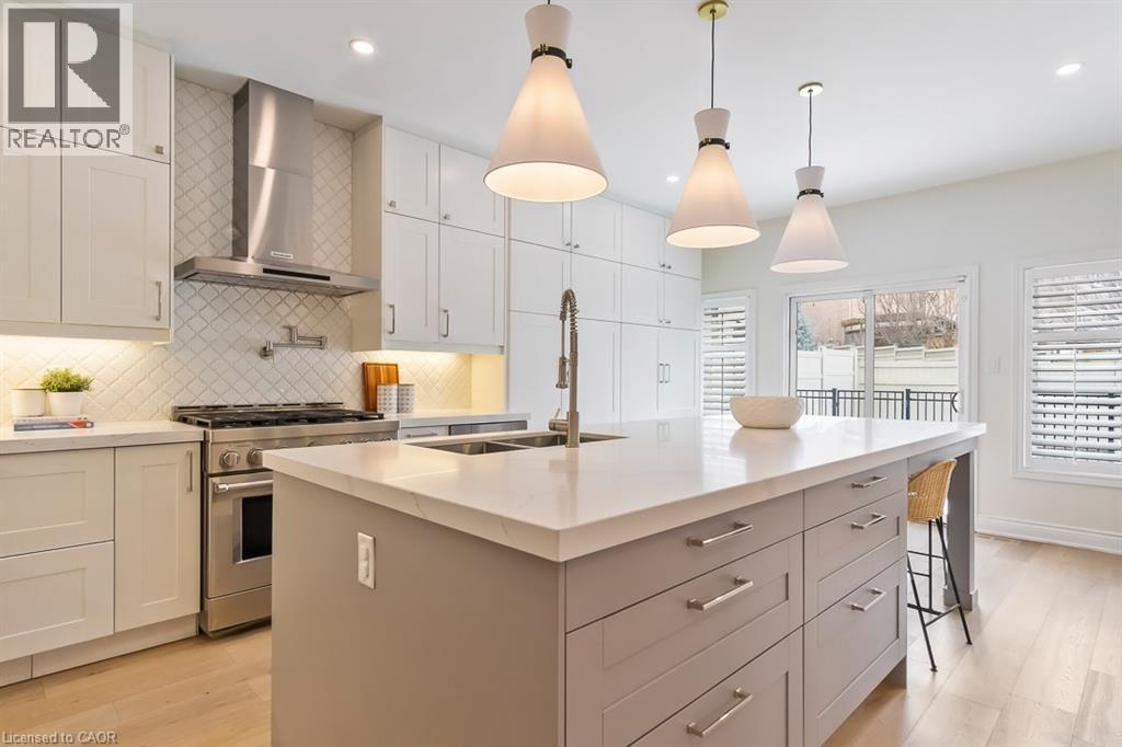 2301 Baronwood Drive, Oakville, Ontario  L6M 4Z6 - Photo 9 - 40773599