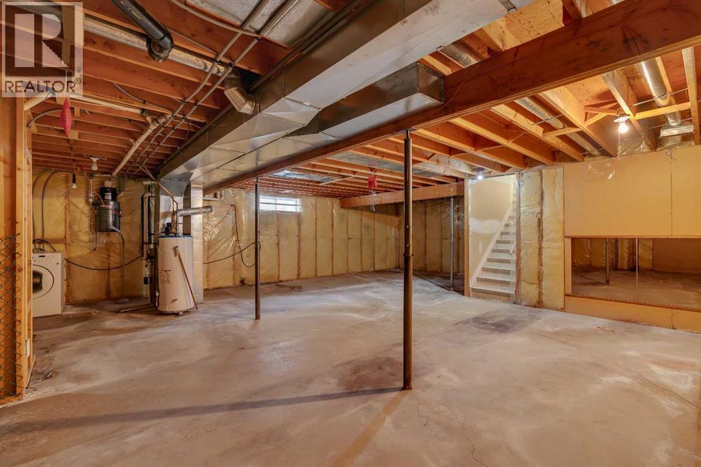 12 Hawkland Crescent Nw, Calgary, Alberta  T3G 3V2 - Photo 18 - A2275567