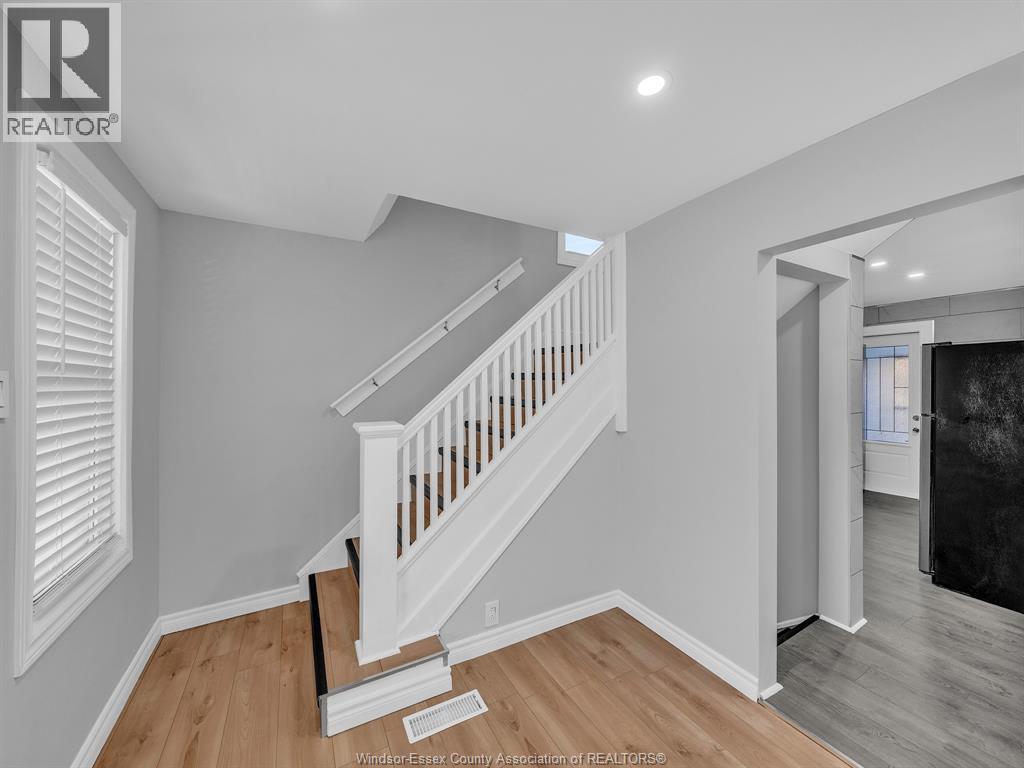 380 Rankin Avenue, Windsor, Ontario  N9B 2R7 - Photo 7 - 25031894
