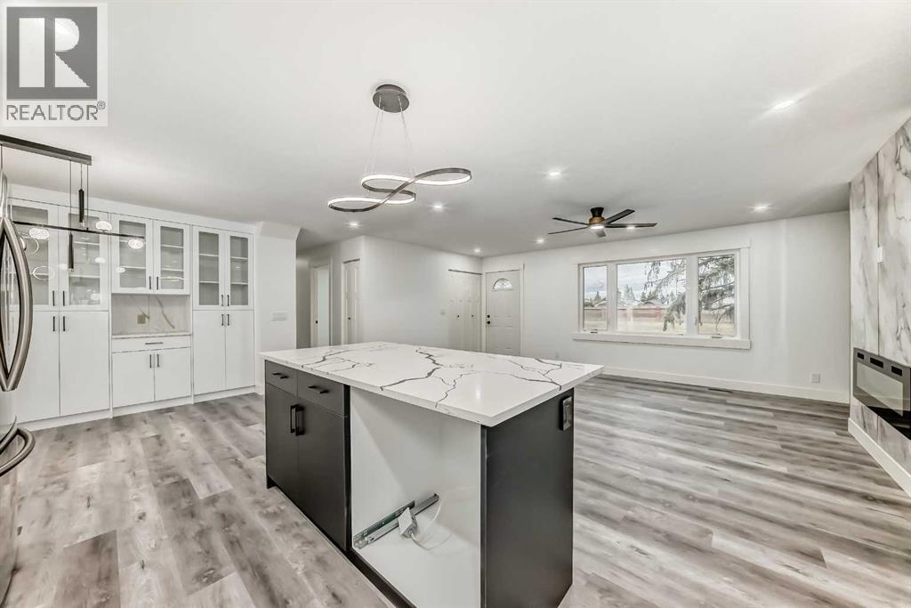 432 Ogden Drive, Calgary, Alberta  T2C 1W6 - Photo 6 - A2274253