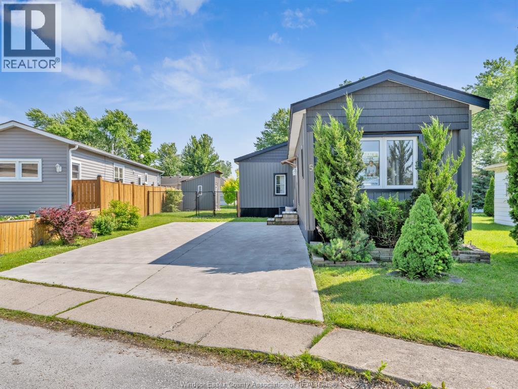 5 Maple Drive, Mcgregor, Ontario  N0R 1J0 - Photo 2 - 25031892