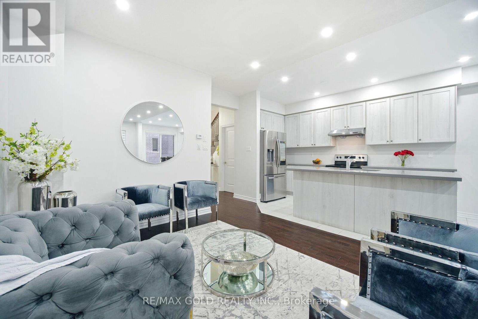 15 Spinland Street, Caledon, Ontario  L7C 4K4 - Photo 14 - W12638518