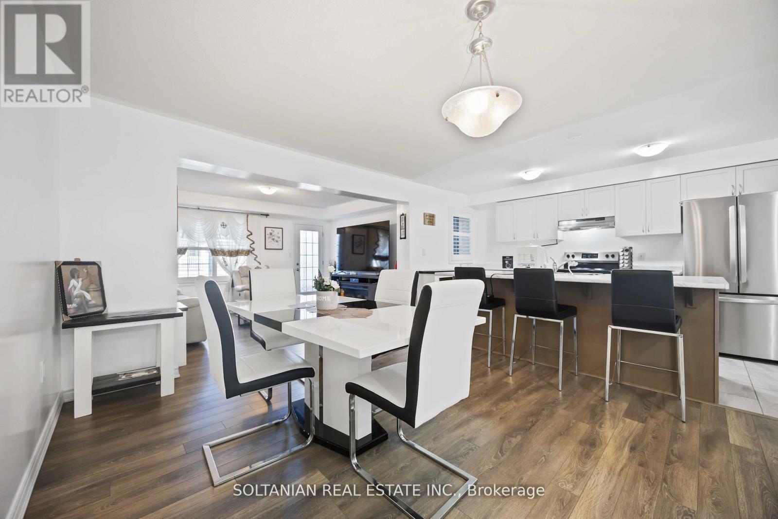 1103 Silk Street, Pickering, Ontario  L1X 0E8 - Photo 10 - E12643124