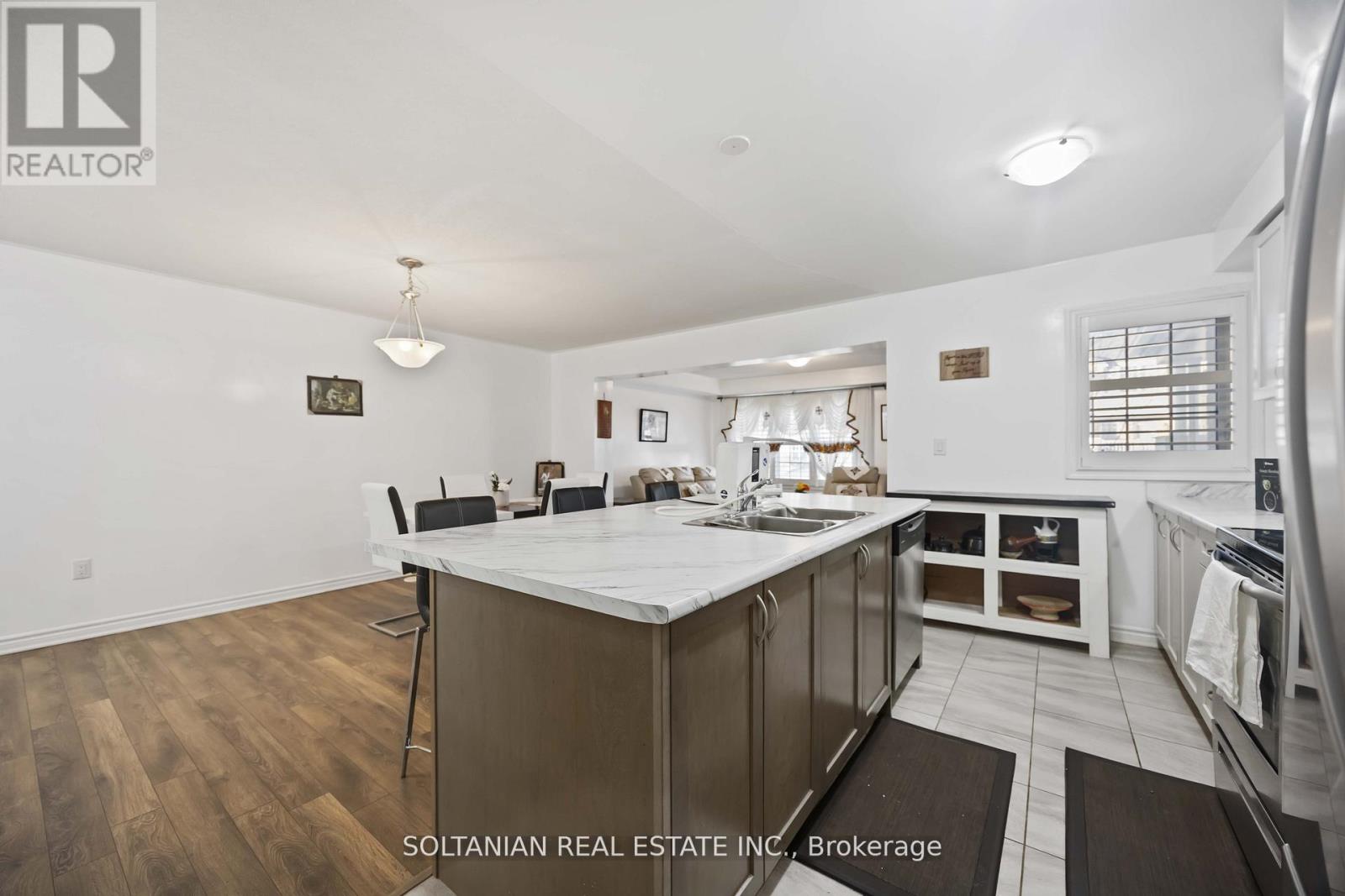 1103 Silk Street, Pickering, Ontario  L1X 0E8 - Photo 14 - E12643124