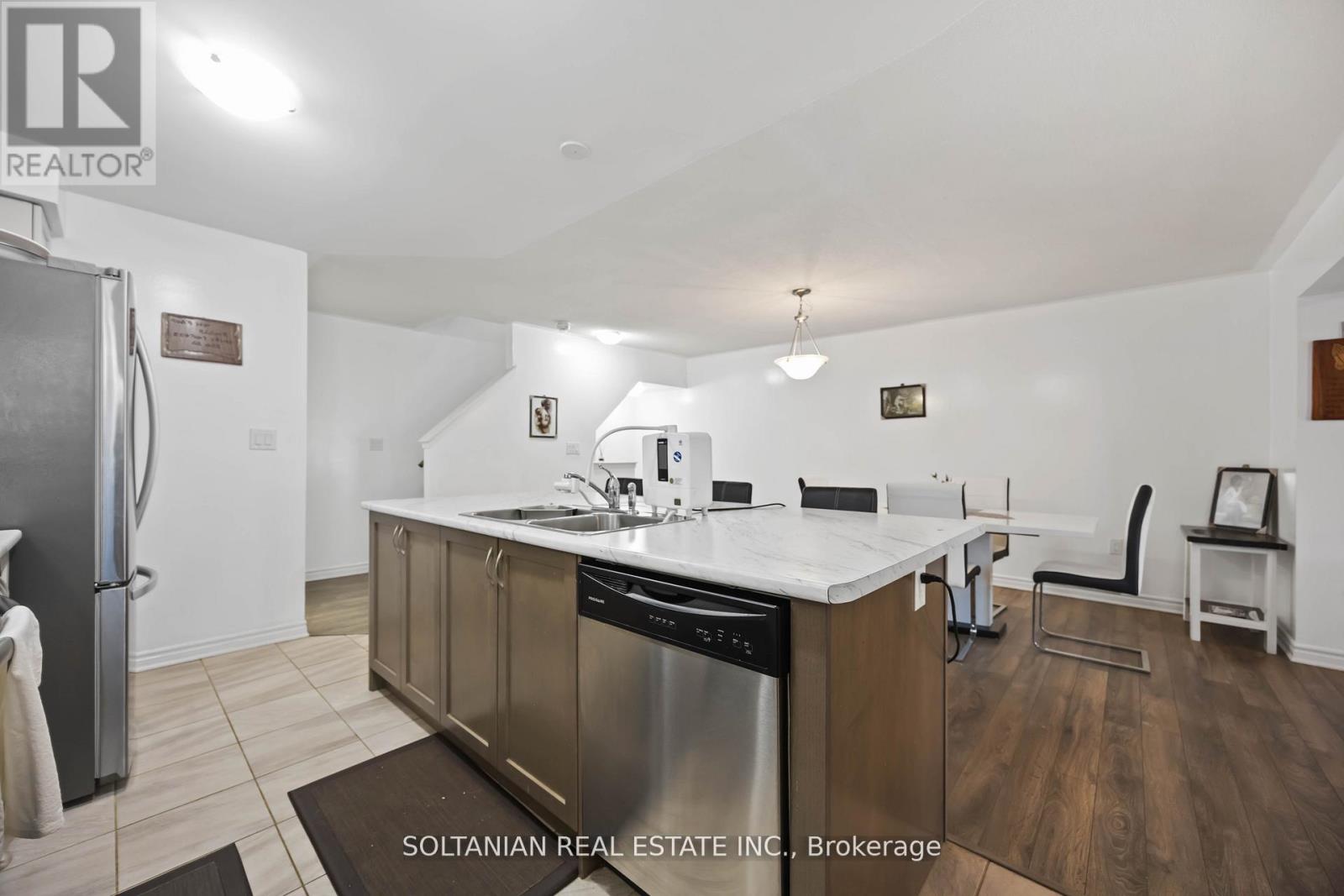 1103 Silk Street, Pickering, Ontario  L1X 0E8 - Photo 16 - E12643124