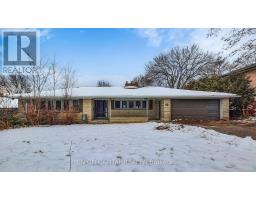 16 CAVALIER CRESCENT, Vaughan, Ontario