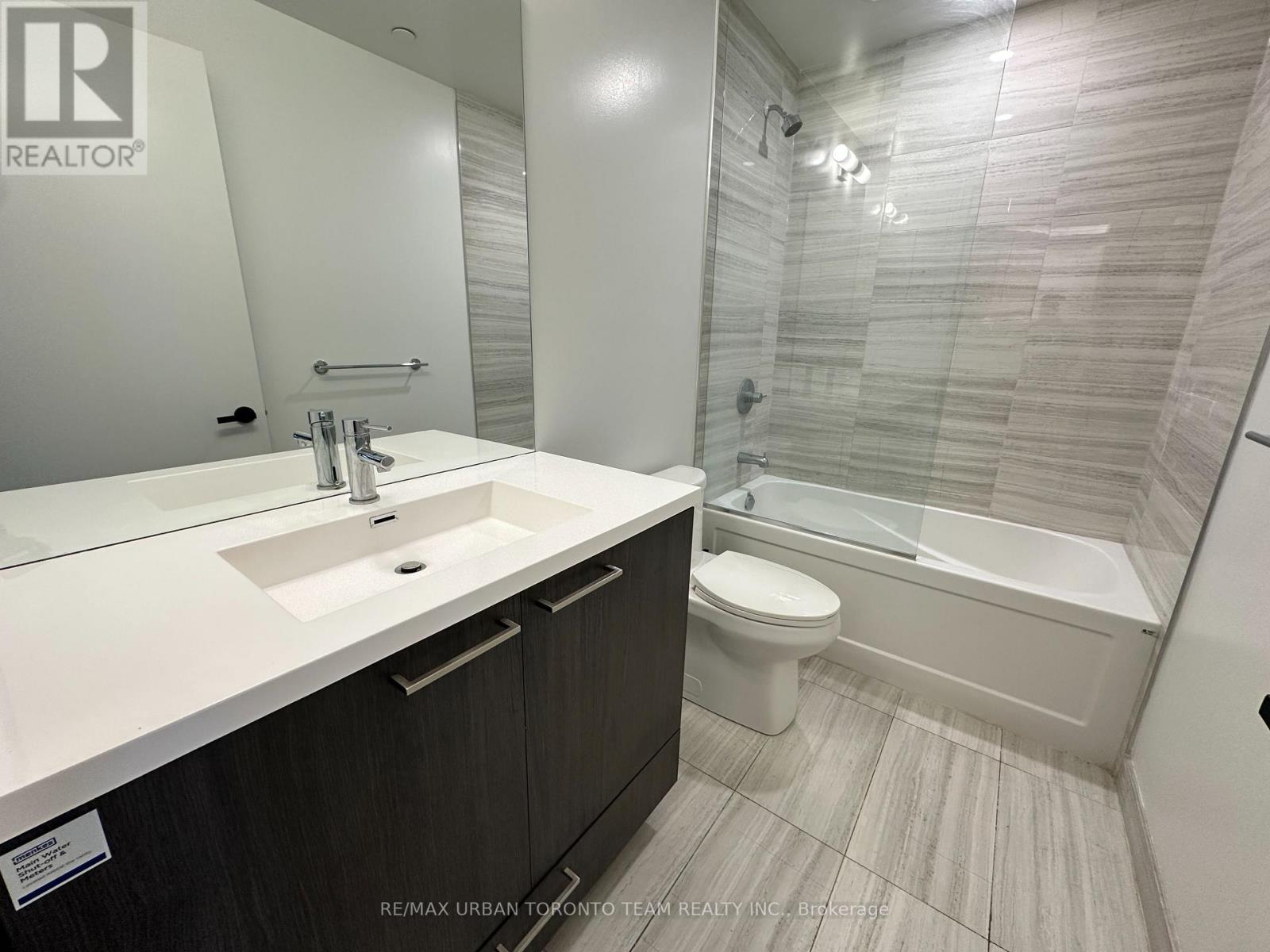 502 - 225 Commerce St Street, Vaughan, Ontario  L4K 0P9 - Photo 12 - N12643140