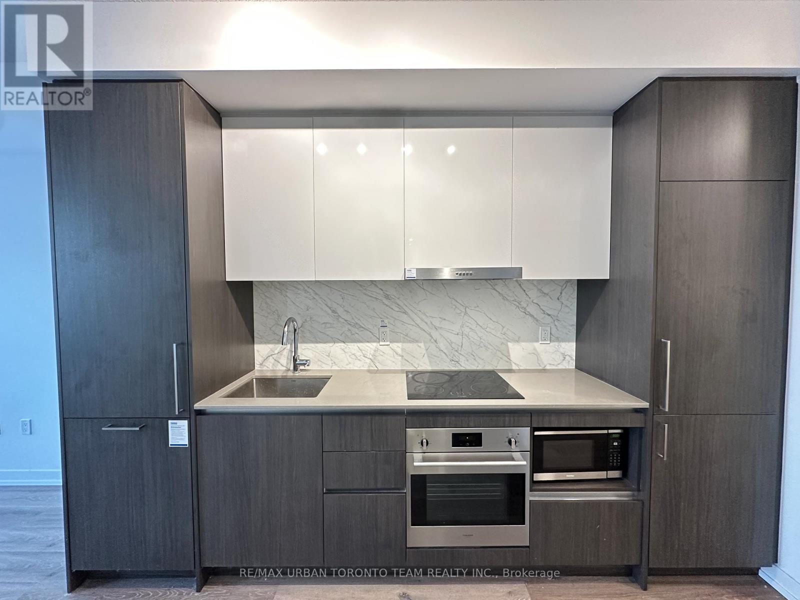 502 - 225 Commerce St Street, Vaughan, Ontario  L4K 0P9 - Photo 3 - N12643140