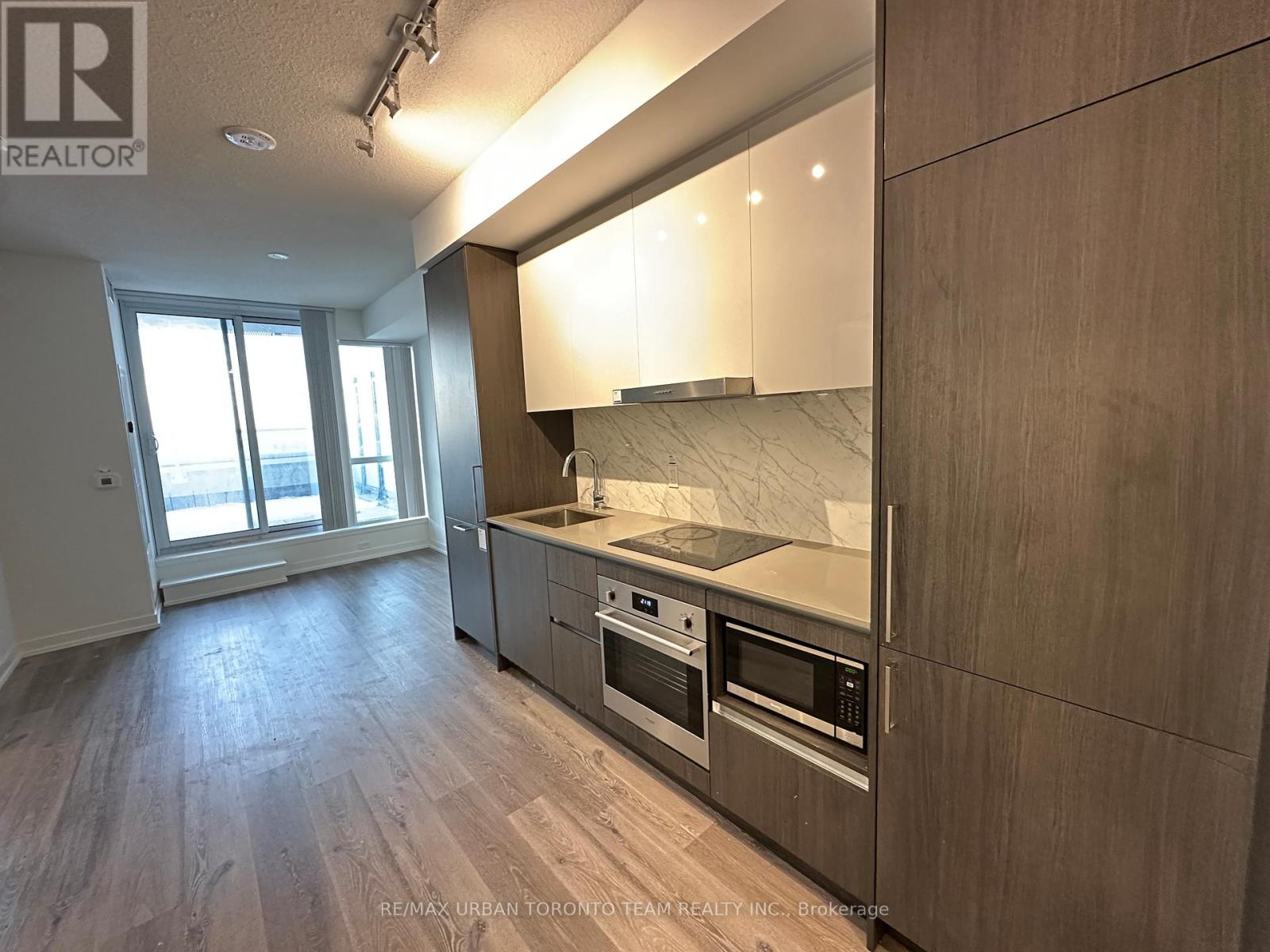 502 - 225 Commerce St Street, Vaughan, Ontario  L4K 0P9 - Photo 4 - N12643140