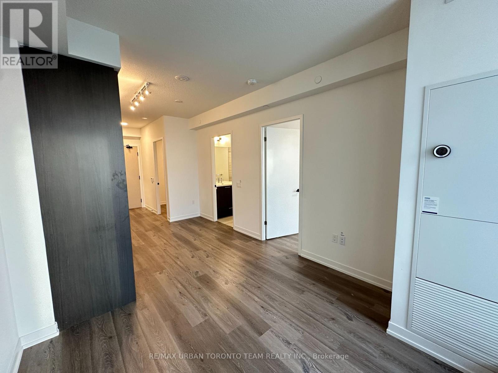 502 - 225 Commerce St Street, Vaughan, Ontario  L4K 0P9 - Photo 6 - N12643140