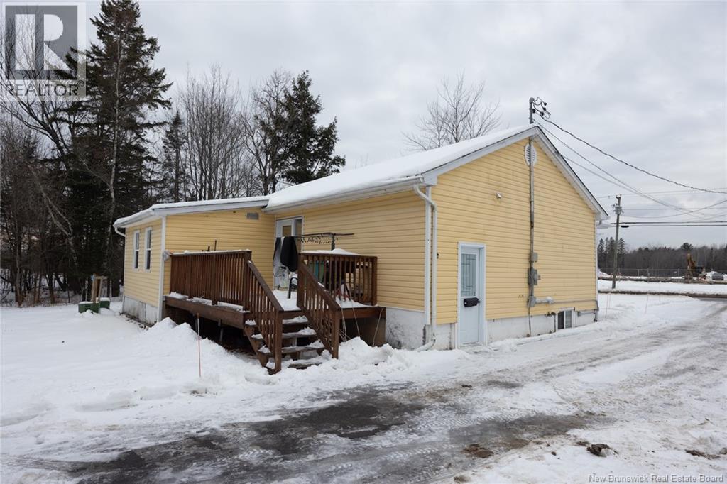 626 Brookside Drive, Fredericton, New Brunswick  E3A 8V2 - Photo 3 - NB131388