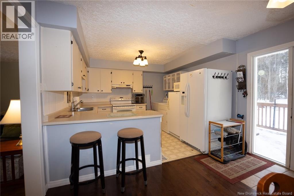 626 Brookside Drive, Fredericton, New Brunswick  E3A 8V2 - Photo 8 - NB131388