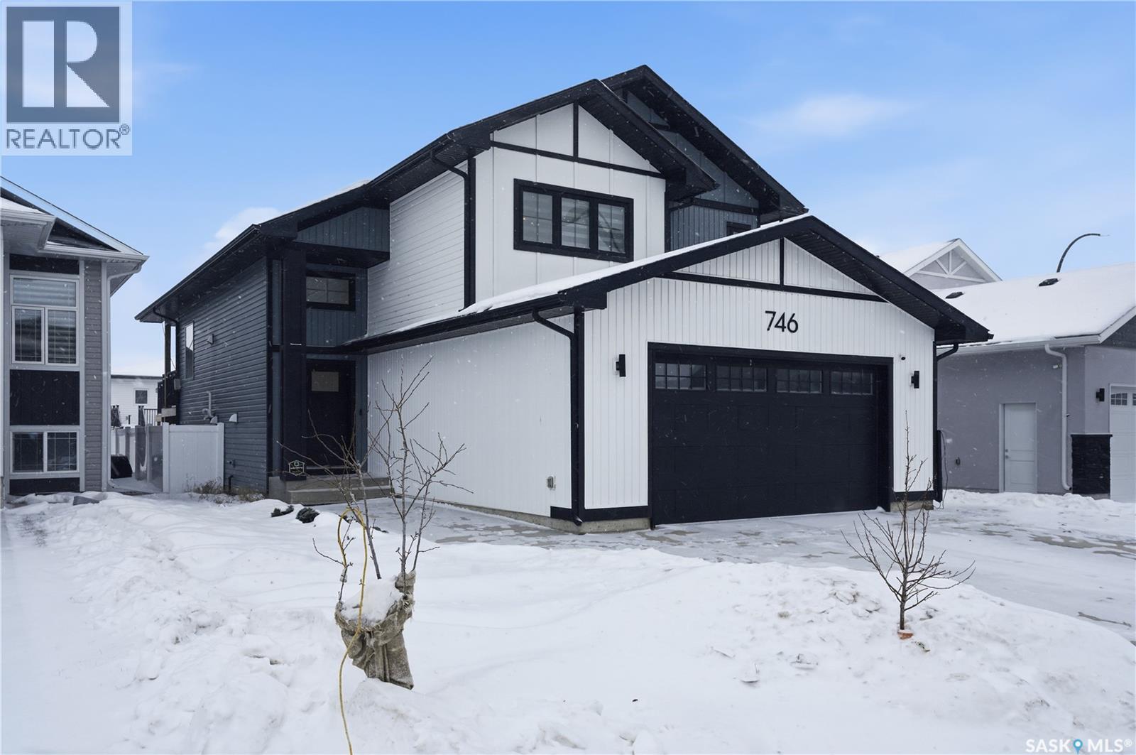 746 Bentley Manor, Saskatoon, Saskatchewan  S7L 6P2 - Photo 3 - SK025788