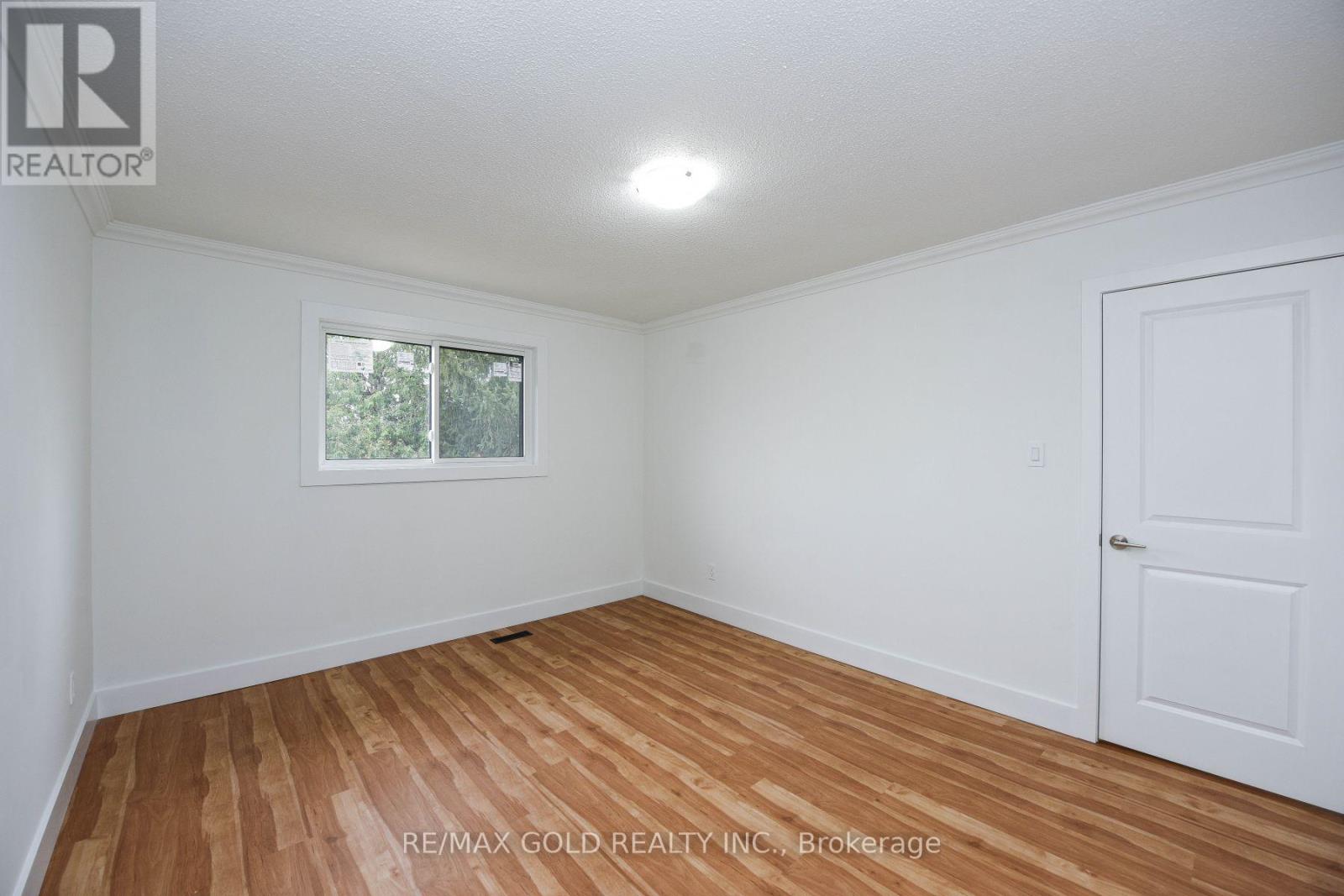 51 Malcolm Crescent, Brampton, Ontario  L6S 3C7 - Photo 15 - W12643112