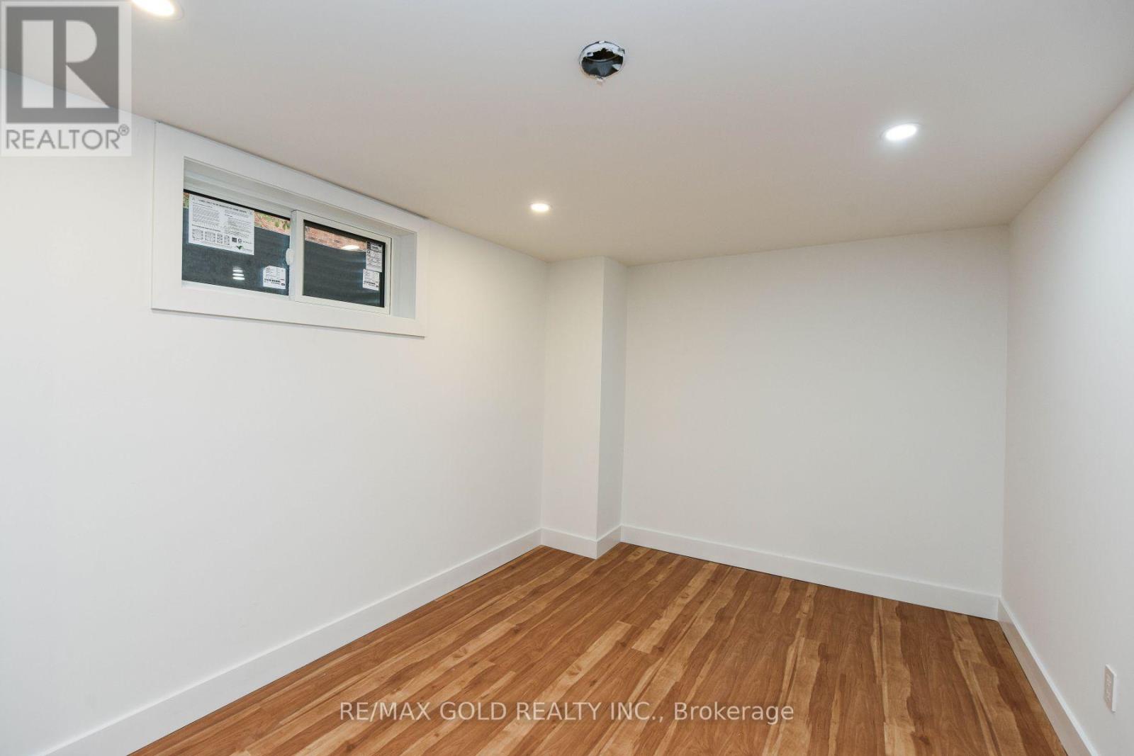 51 Malcolm Crescent, Brampton, Ontario  L6S 3C7 - Photo 28 - W12643112