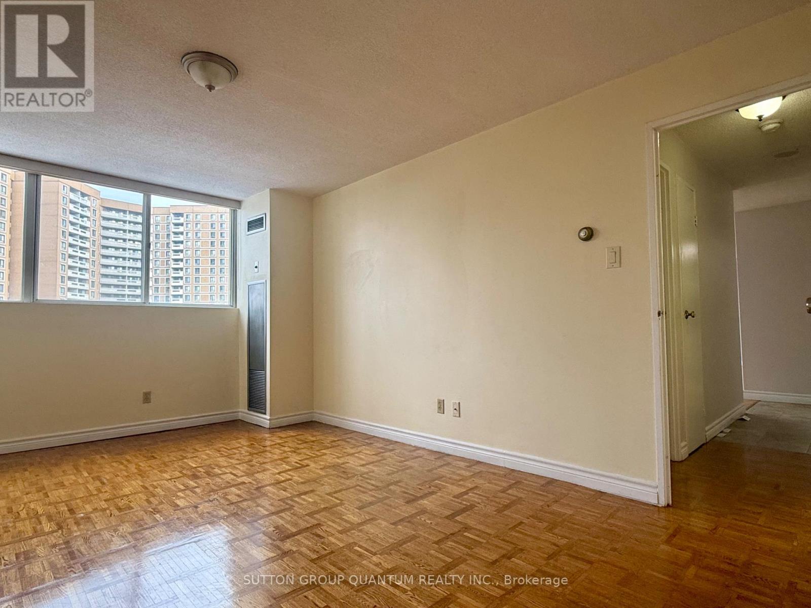 603 - 3700 Kaneff Crescent, Mississauga, Ontario  L5A 4B8 - Photo 13 - W12643146