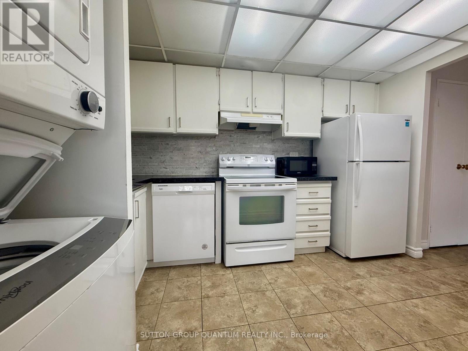 603 - 3700 Kaneff Crescent, Mississauga, Ontario  L5A 4B8 - Photo 7 - W12643146