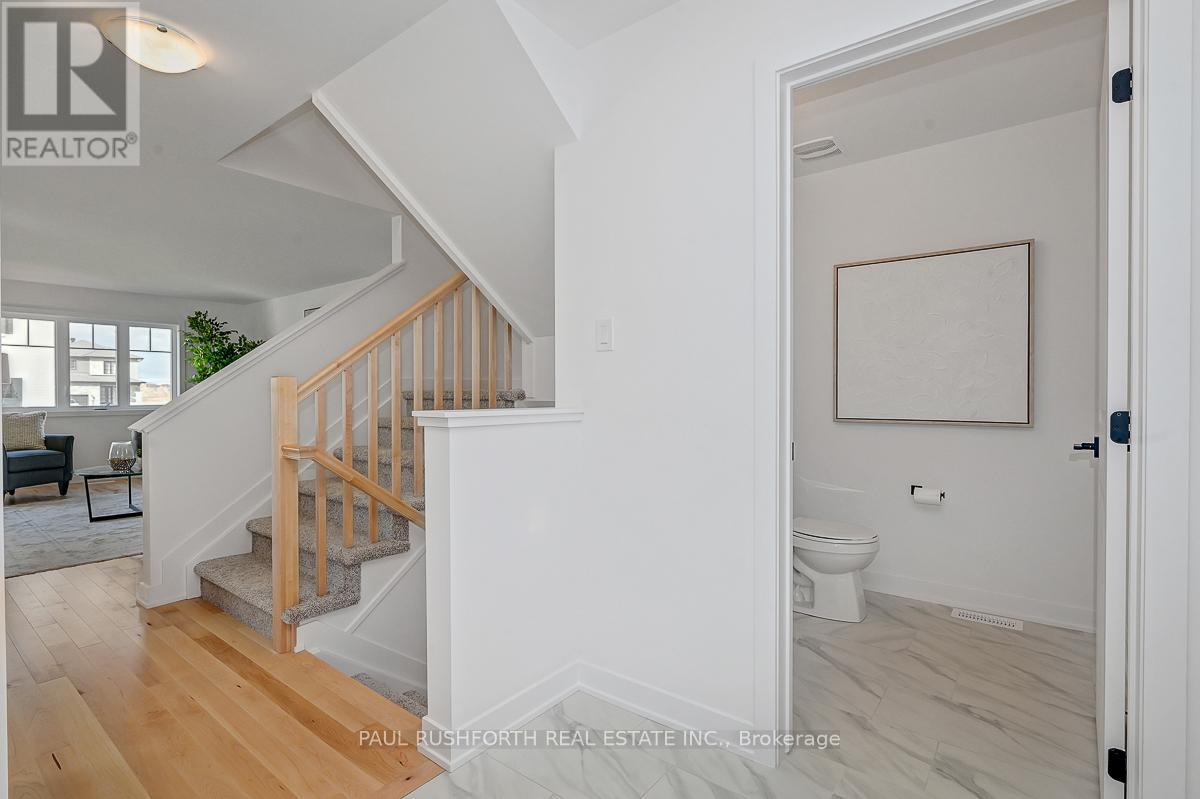 217 Peacock Drive, Russell, Ontario  K4R 0A1 - Photo 4 - X12384671