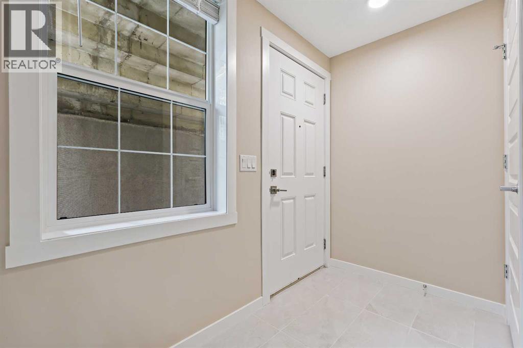 147 Mckenzie Towne Close Se, Calgary, Alberta  T2Z 1A7 - Photo 4 - A2263174