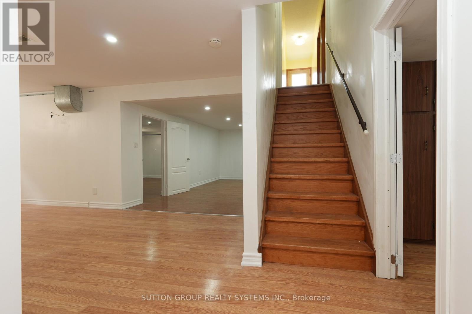 101 Henley Drive, Hamilton, Ontario  L8E 4M3 - Photo 30 - X12643104