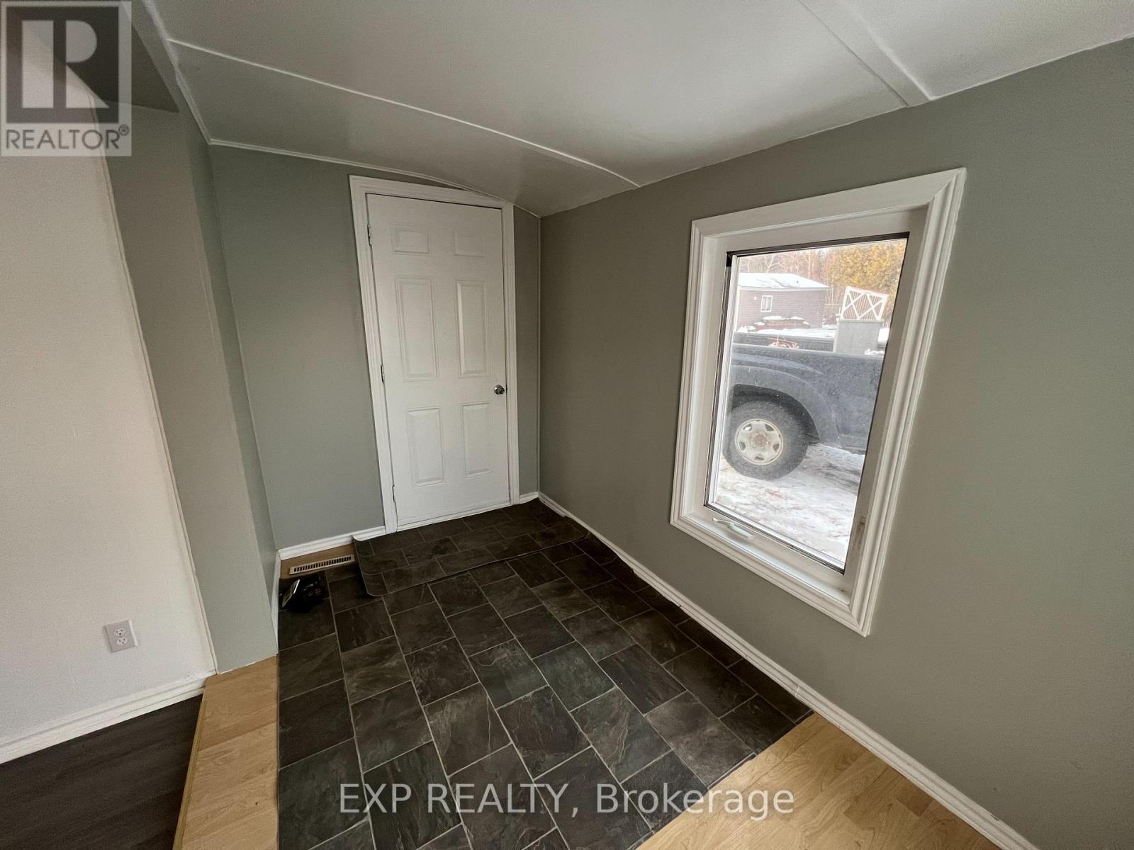 18-B Hebert Street, The Nation, Ontario  K0A 2M0 - Photo 8 - X12643214