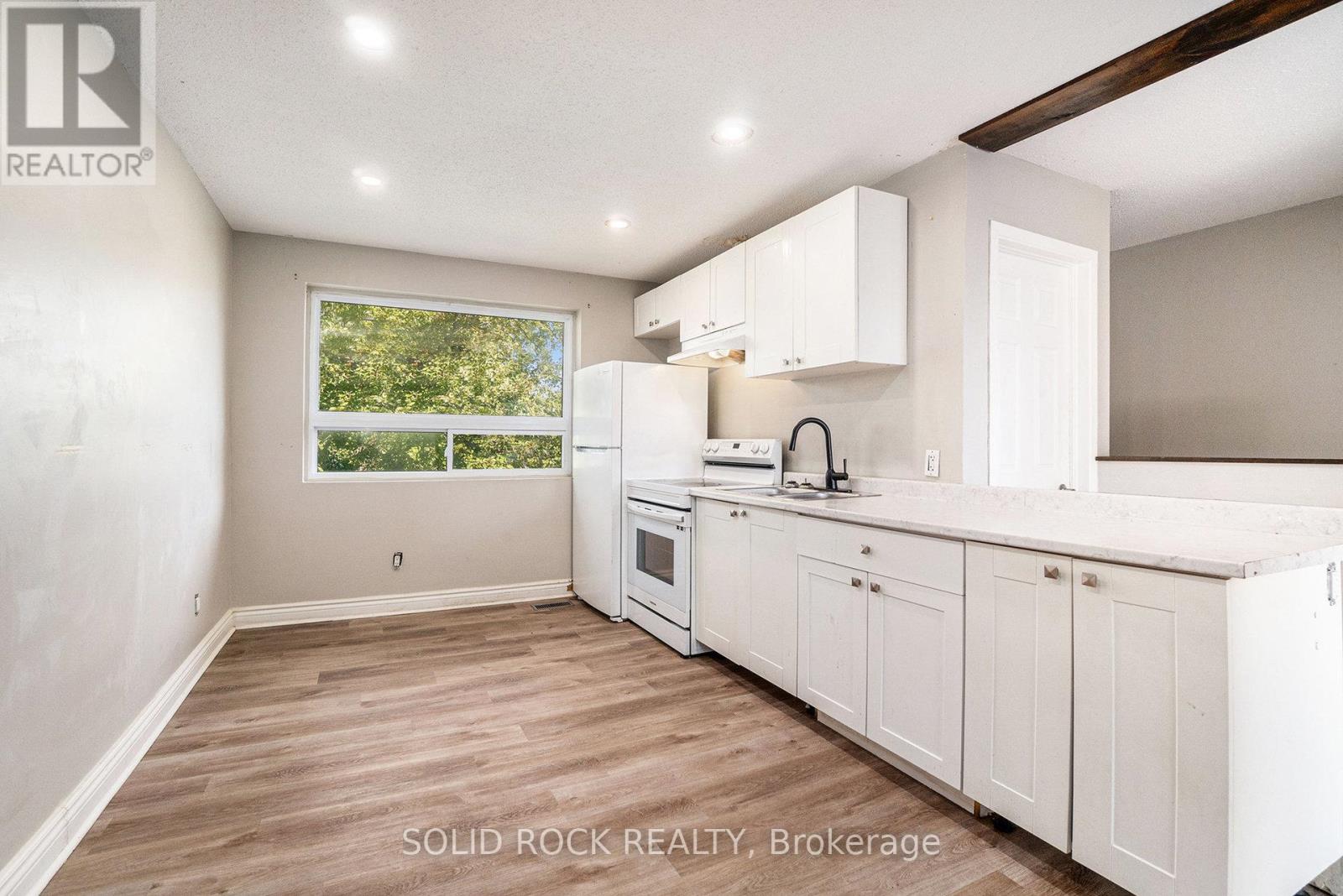 1432 Leigh Crescent, Ottawa, Ontario  K1J 8E4 - Photo 14 - X12381018