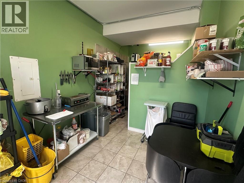 257 Dundas Street, Woodstock, Ontario  N4S 1A9 - Photo 7 - 40794398