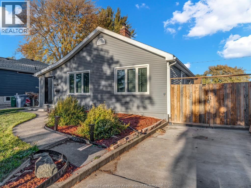 2616 Tourangeau Road, Windsor, Ontario  N8W 4N9 - Photo 6 - 25031870