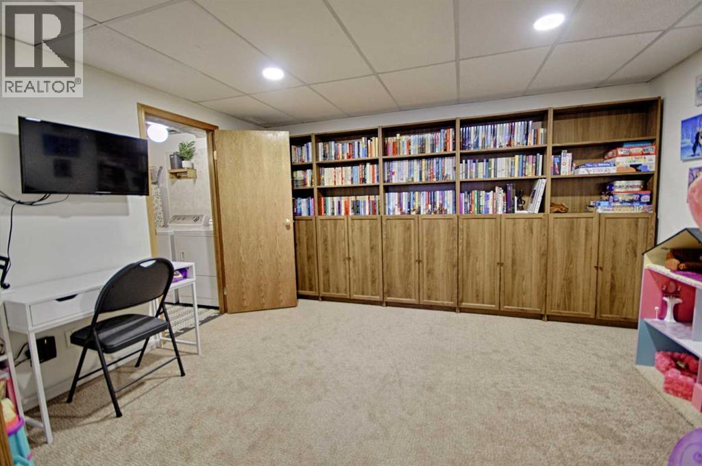 46 Heritage Crescent W, Lethbridge, Alberta  T1k 6X2 - Photo 17 - A2275739