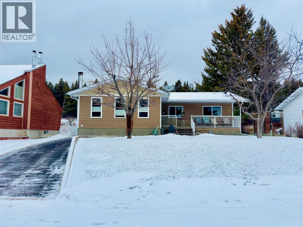 7605 29 Avenue, Coleman, Alberta  T0K 0M0 - Photo 1 - A2275772