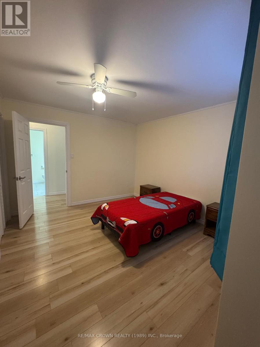 652 Scollard Street, North Bay, Ontario  P1B 5A1 - Photo 13 - X12633510