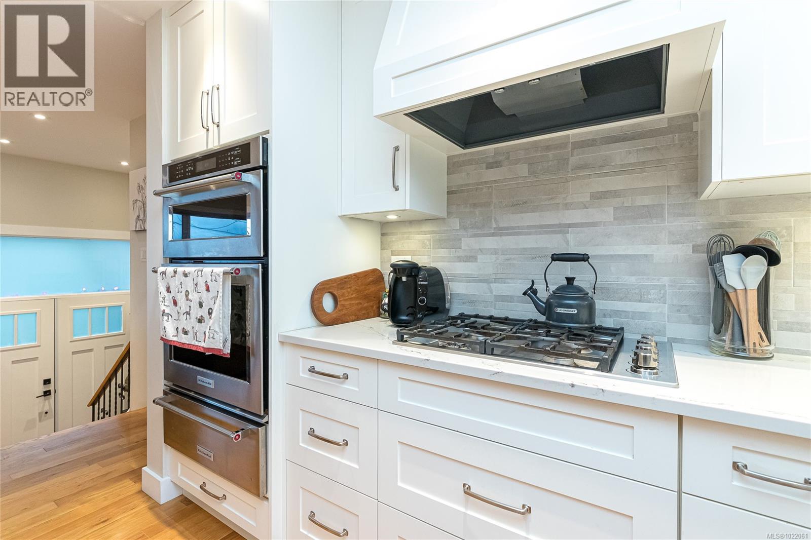 7227 Seabrook Rd, Central Saanich, British Columbia  V8M 1M5 - Photo 15 - 1022061