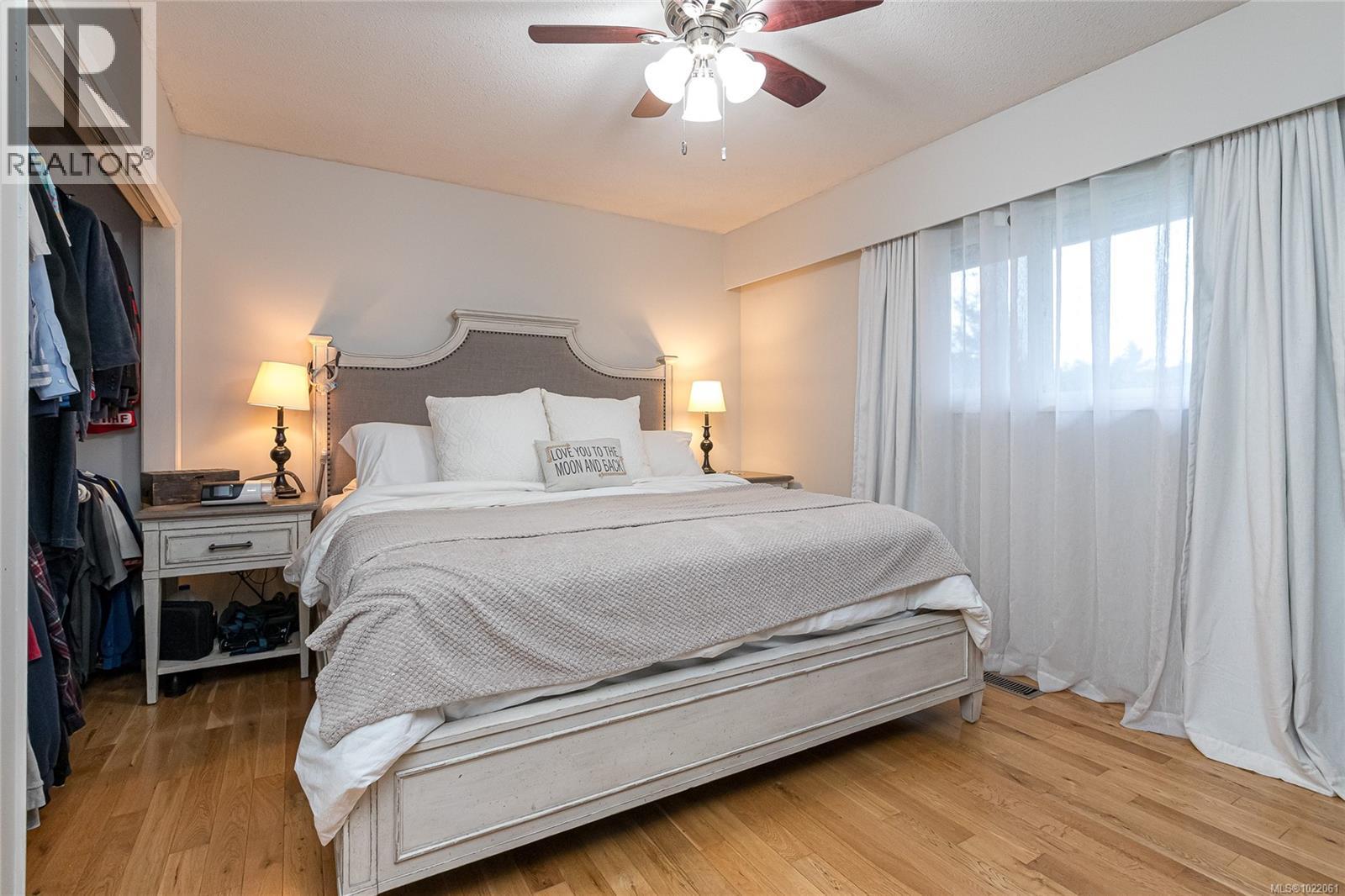 7227 Seabrook Rd, Central Saanich, British Columbia  V8M 1M5 - Photo 17 - 1022061