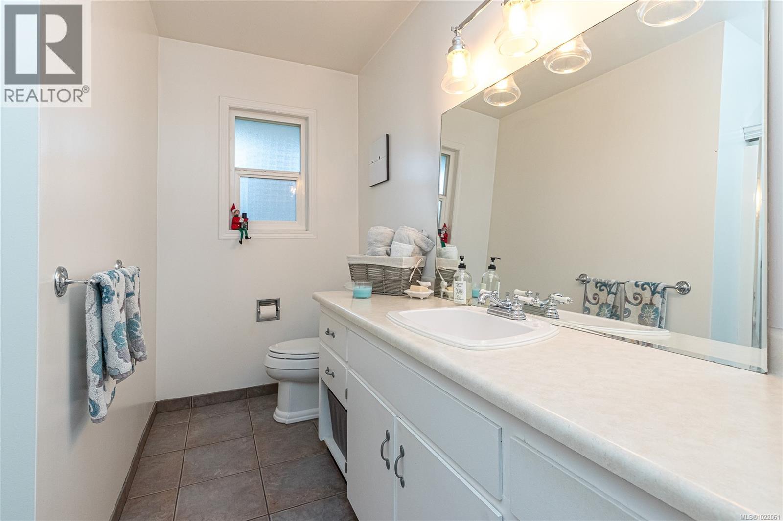 7227 Seabrook Rd, Central Saanich, British Columbia  V8M 1M5 - Photo 23 - 1022061