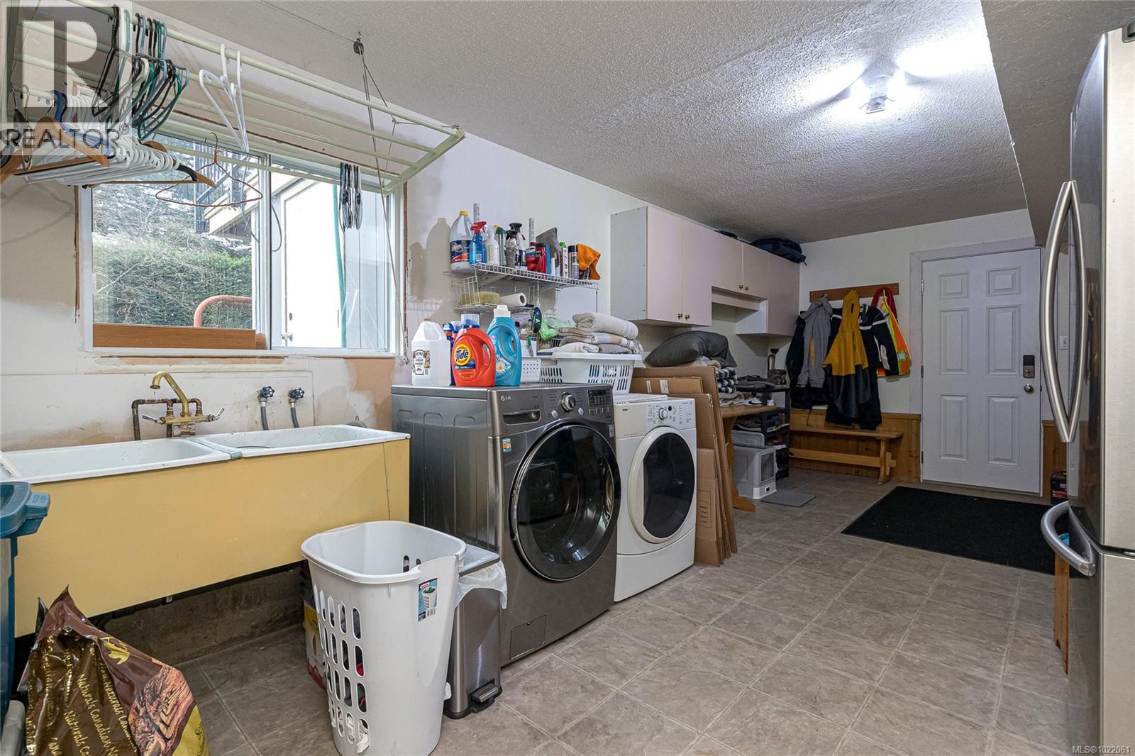 7227 Seabrook Rd, Central Saanich, British Columbia  V8M 1M5 - Photo 29 - 1022061