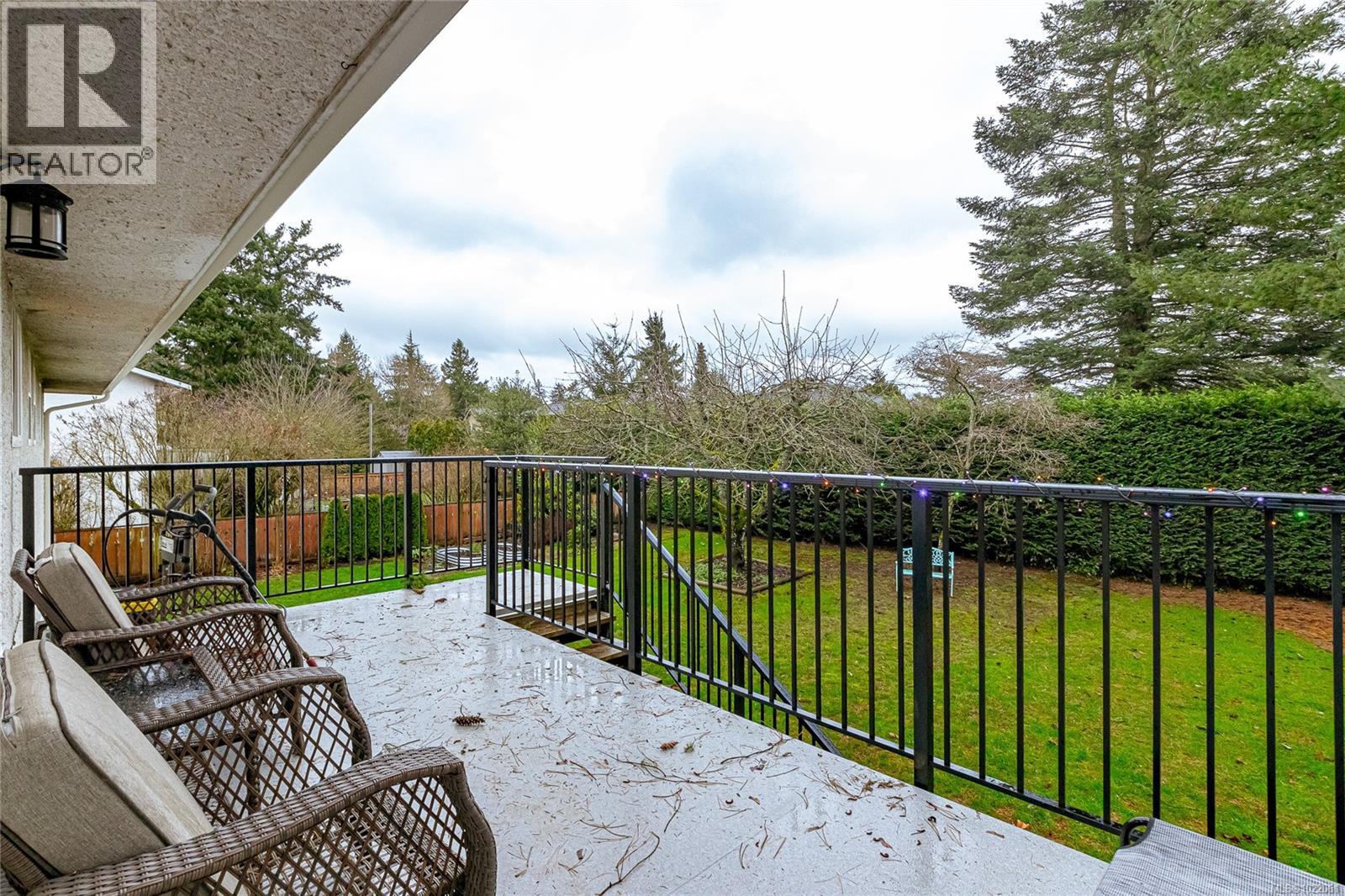 7227 Seabrook Rd, Central Saanich, British Columbia  V8M 1M5 - Photo 34 - 1022061