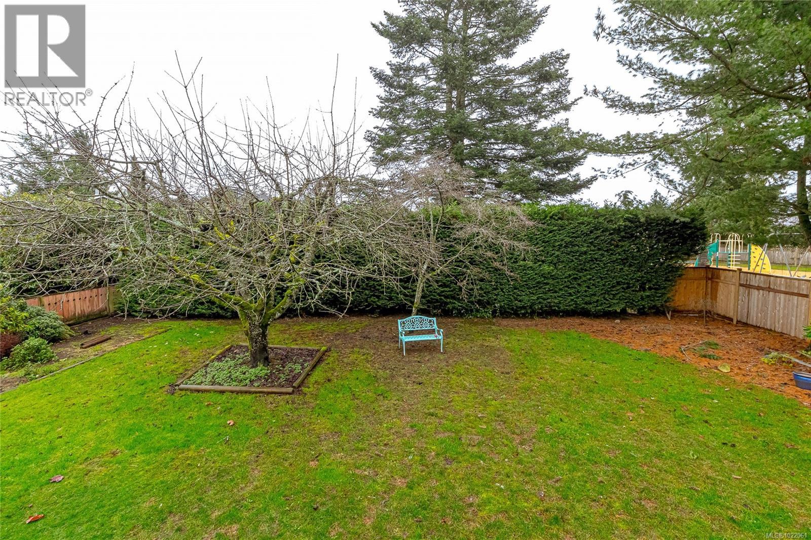 7227 Seabrook Rd, Central Saanich, British Columbia  V8M 1M5 - Photo 39 - 1022061