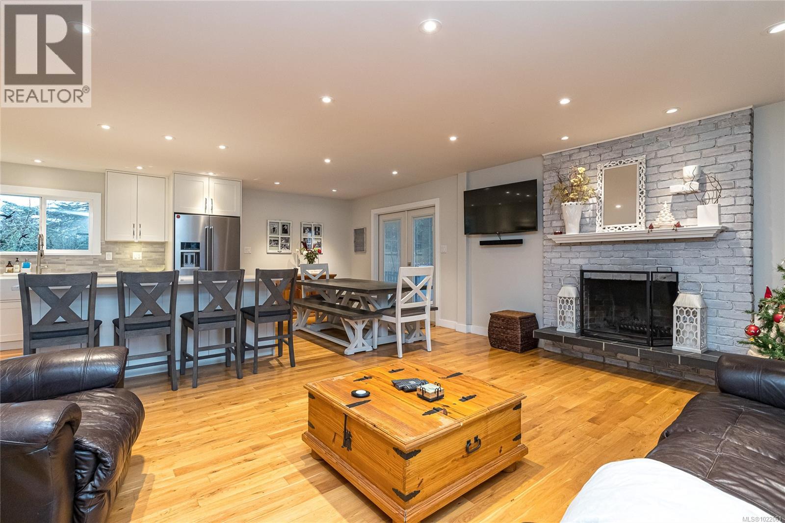 7227 Seabrook Rd, Central Saanich, British Columbia  V8M 1M5 - Photo 7 - 1022061