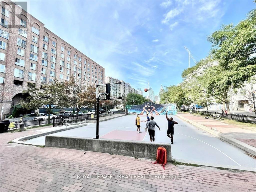 918 - 65 Scadding Avenue, Toronto, Ontario  M5A 4L1 - Photo 21 - C12643200